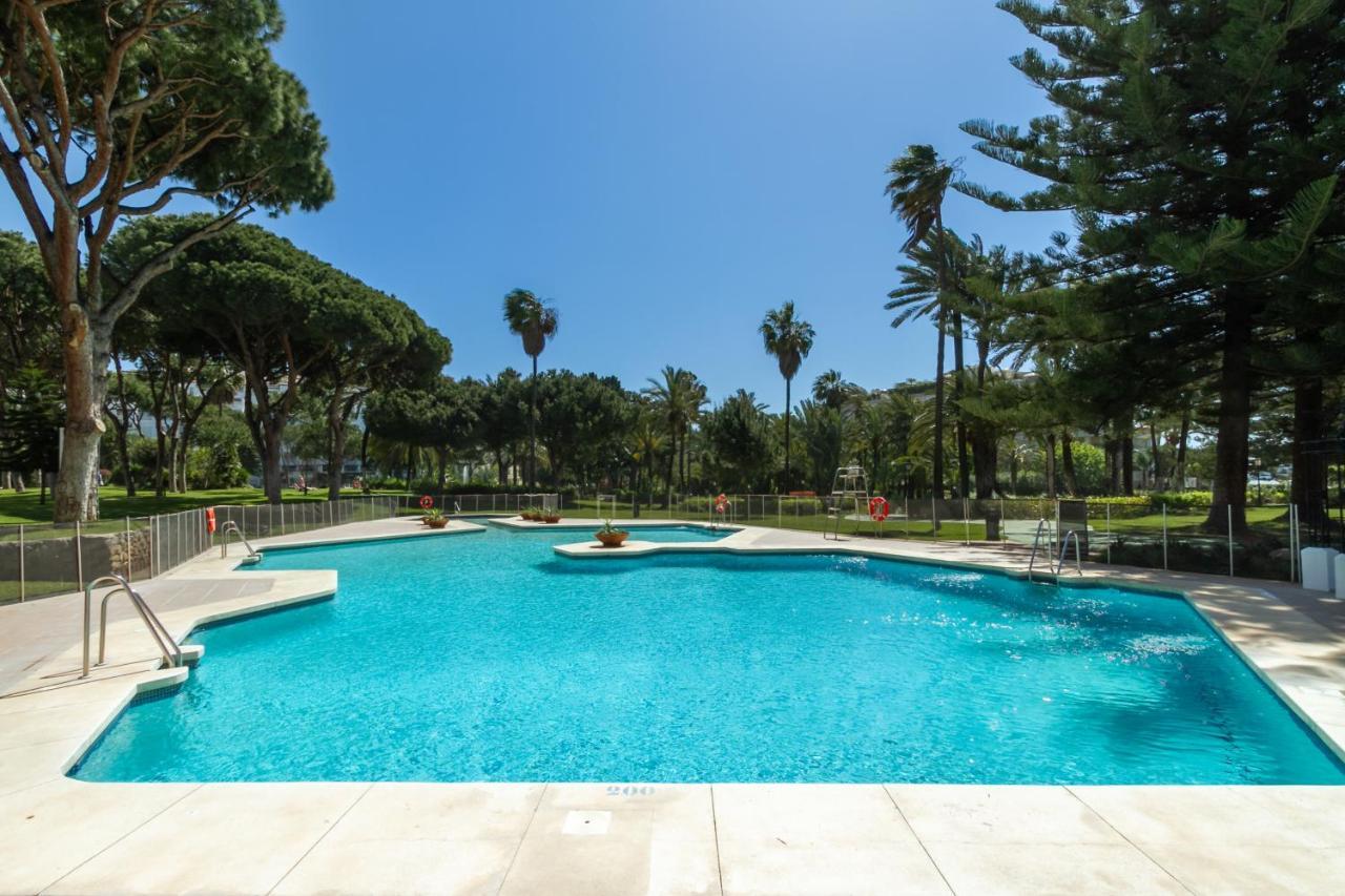 Marbella Banus Suites - Bird Of Paradise Playas Del Duque Banus Suite Apartment Extérieur photo